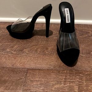 BLACK/CLEAR PLATFORM HEELS